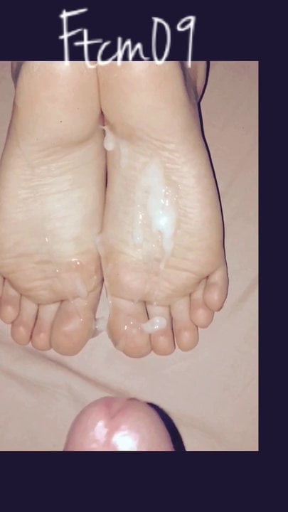 Cum on her soles