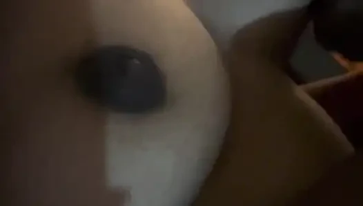 Bhabi menikmati kontol desi