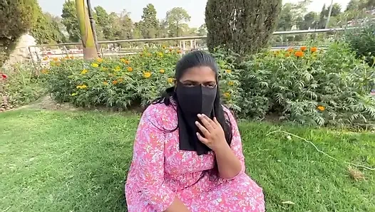 Ek ladke ne ek ladki ko bahla kar choda