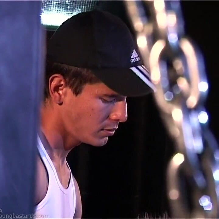 Skater Bottom's Rough Treatment