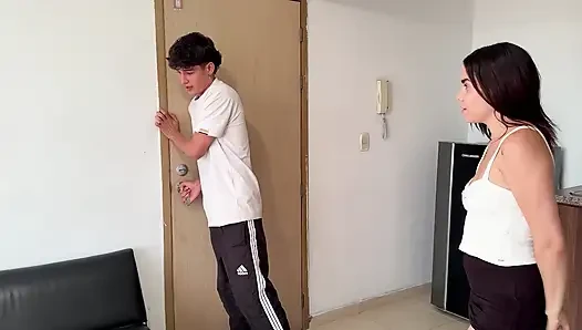 I have a doubt about how to use a condom so I call my neighbor to teach me, we end up fucking hard until I come on her.