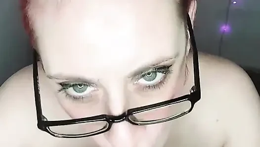 The Nerd Girl in Your Class Just Wants to Lose Her Virginity!!!