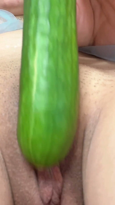 play clit by cucumber horny time | Clip 1