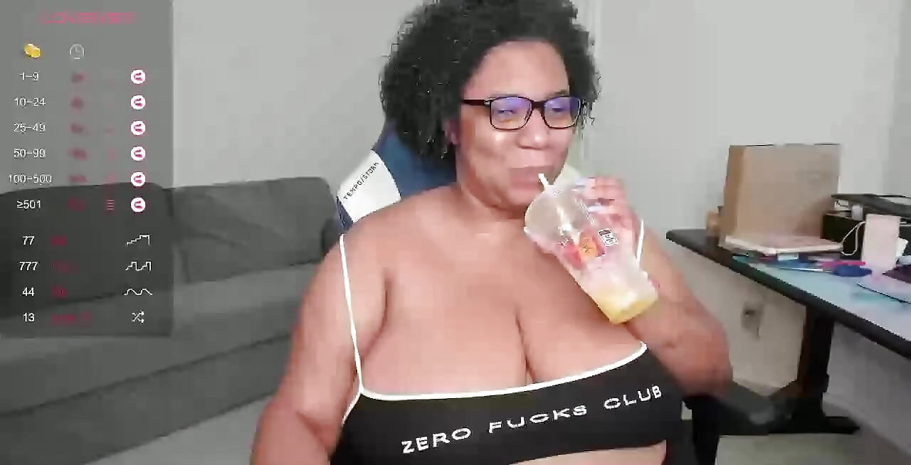 Ροή Josie4Yourpleasure