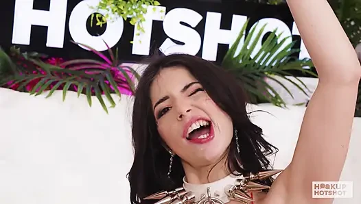 ASTERIA JADE MENDAPATKAN PENIS TEBAL NADE NACET DI SEMUA POSISI!