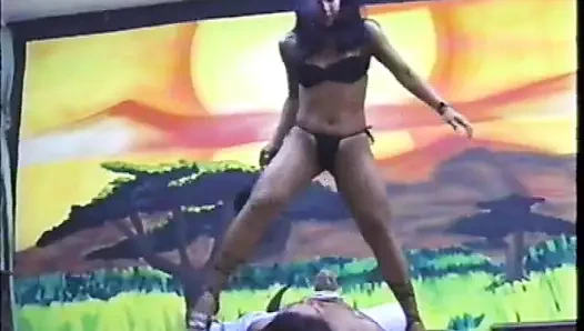 Facesitting Dommes Facefuck One Lucky Boy