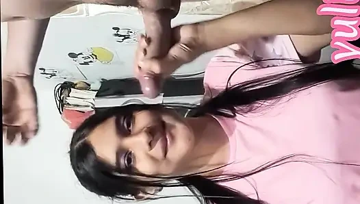 Wanita nakal kolombia ini menawarkan pada fotografernya sebagai imbalan seksnya