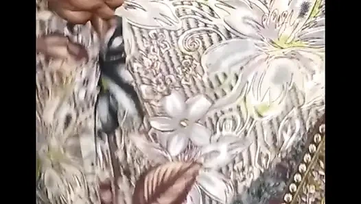 Bercinta dengan saree