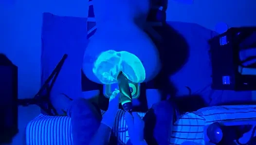 Ultraviyole yumruk sokma