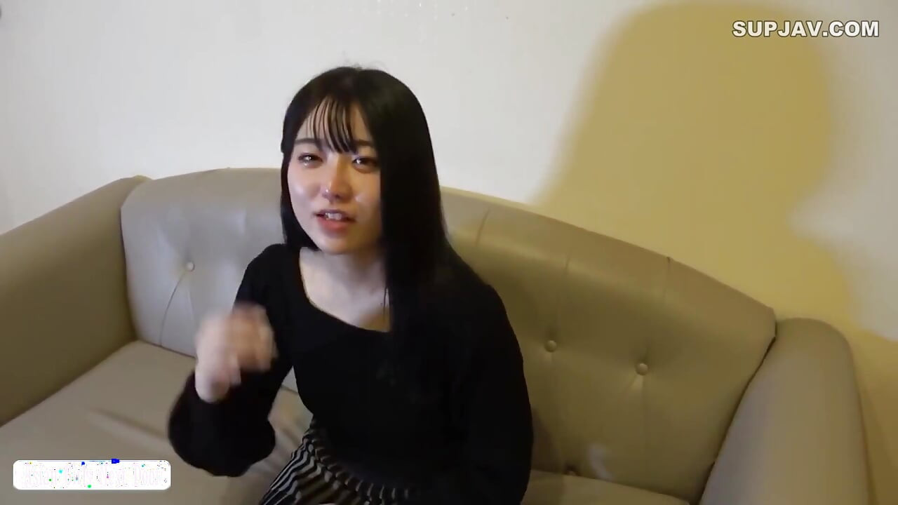 Elegant Yamato Beauty avslöjar en hemlig sida som en privat session bygger mot en creampie finish