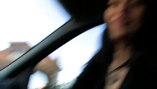 Muhteşem Fransız genç kız bir kafede sikiliyor