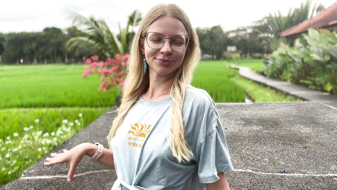 How an AI girlfriend can help you (or break you)