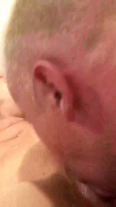 Porno Dan Gigi Allens'in Muazzam PAWG Götünü Parmaklıyor! | Klip 2