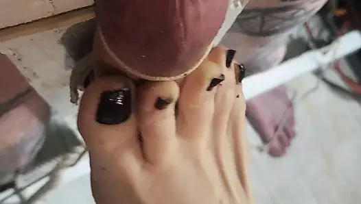 Penyiksaan budak seks oleh majikan dominan!