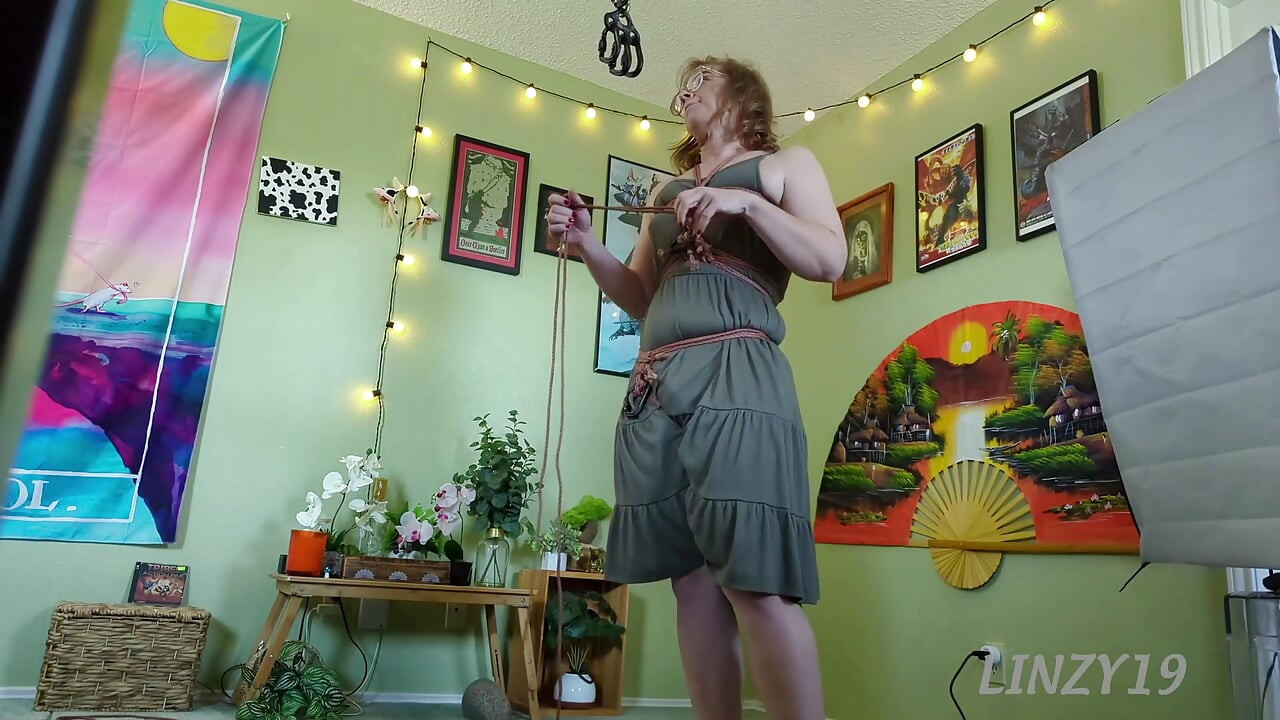 Big Booty TMILF Self-Suspends To Glorify Dagon As Well As Going Spinnies For Satan: Disclaimer I am a professional astrologist