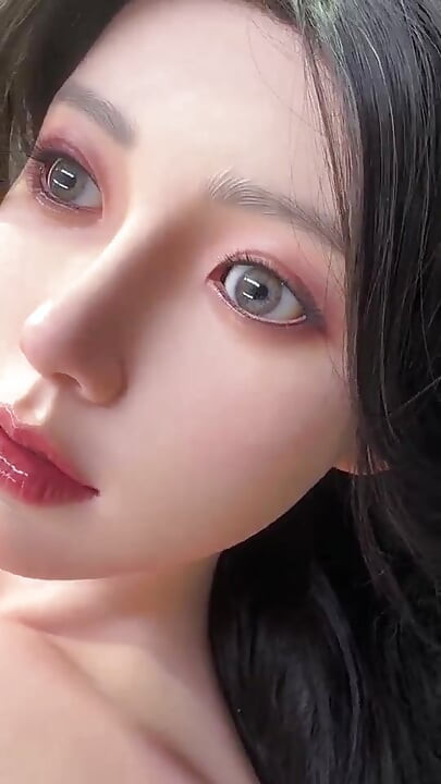 Muy hermosa muñeca de silicona chateame si quieres