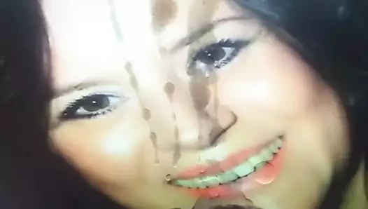 Boşalmak üzerinde benim aşk milf yüz