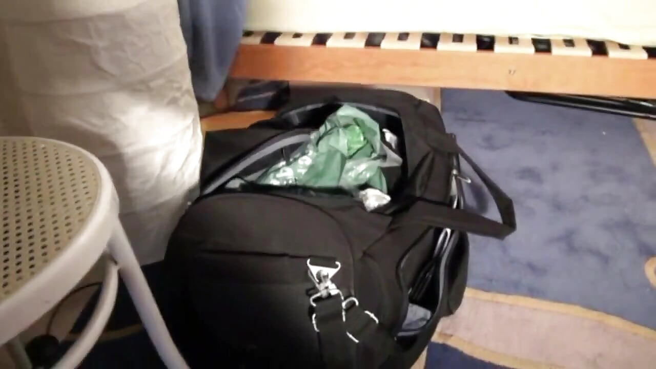 Young surdent boy fucked by xxl cock of Matt