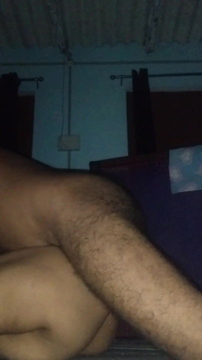 Bhabhi Ko dost ke sath me mil ke saath me chod | Clip 1