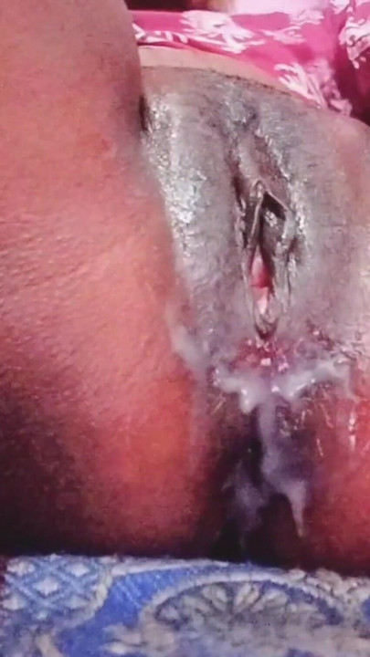 Desi Village girl Secret night mastrubating and fisting very bad | Clip 1