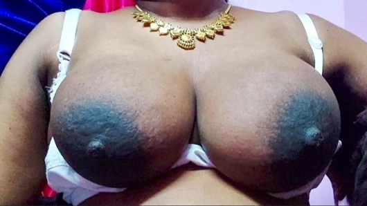 Video seks hardcore gadis india dengan besar