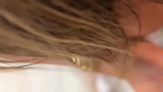 Chillen am pool mit alanna pow und ihren großen natürlichen melonen