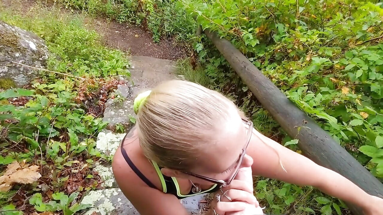 Sweet summer time adventures and sex outdoors
