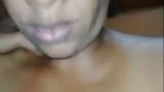 Sri Lanki bhabhi ujeżdżają mojego penisa