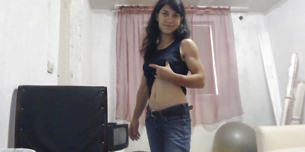 De provocación a dominación - garganta profunda y cinturón clavando a mi chico de juguete