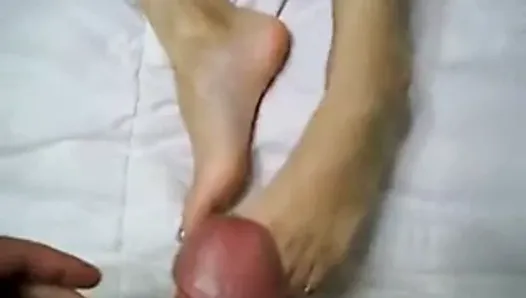 yummy light brown hairy gives amazing footjob