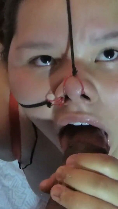 I fuck her beautiful face, I cum inside her nostrils and the cum comes out of her mouth | Clip 2