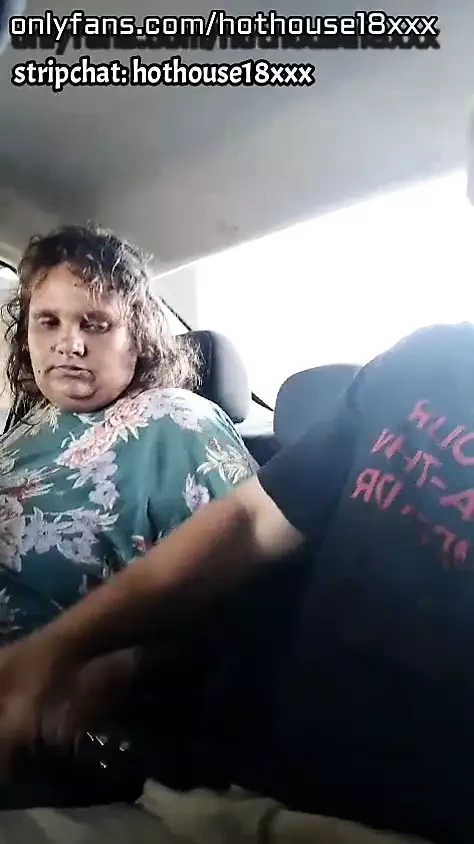 Quicky blowjob in car so we can buy a car- subscribe to onlyfans