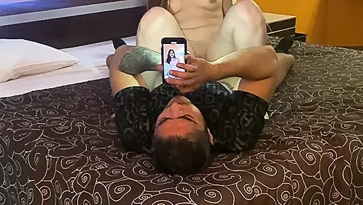 Yüksek topuklu ayakkabılarla anal sikişiyor