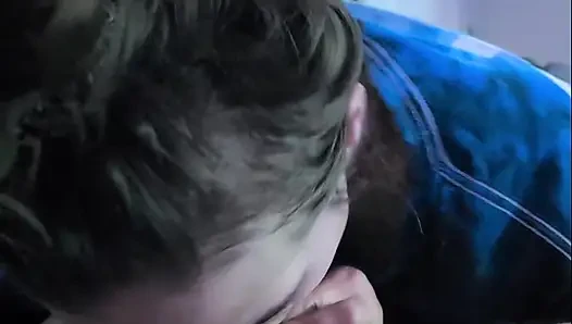 Amateur wife sucks big cock before getting fucked in her tight pink pussy like a pro