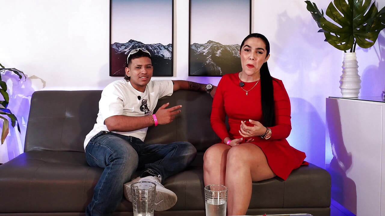 Sarah Black verrät, wie das Leben einer MILF-Erstellerin von Inhalten für Erwachsene aussieht