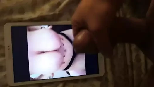 hotsandra94'e saygı duruşu