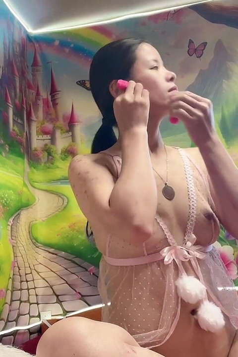 Full Nake Sexy Ass Petite Girl