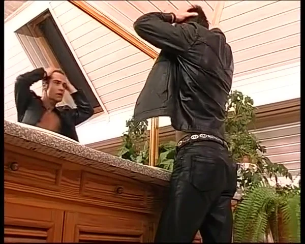 Germay'dan döl yiyen sarışın yüze boşalma