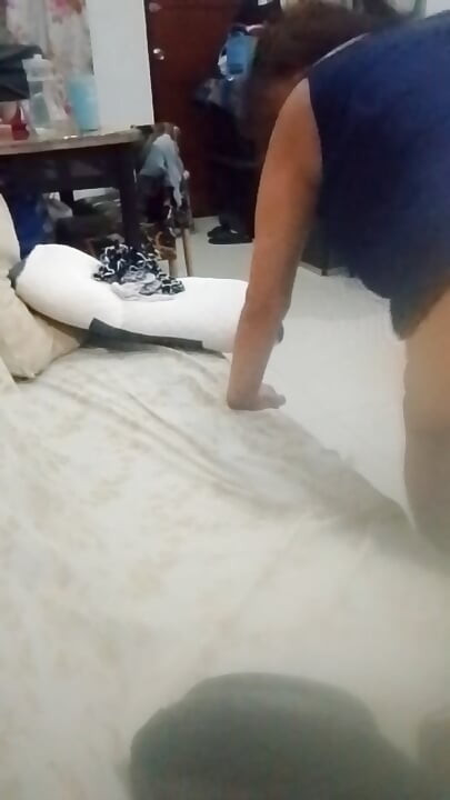 Ăn âm hộ ướt át của cô ấy suốt thời gian chúng tôi đụ