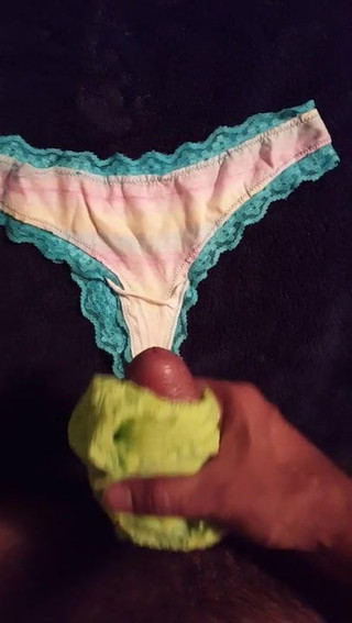 cummming on hotmilf38c's panties