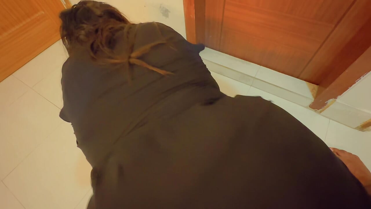 Huge Hanging Fat Boobs & Big Ass Arab Hot Stepaunty Want Fuck From Neighbor When Her Husband Go to Market!