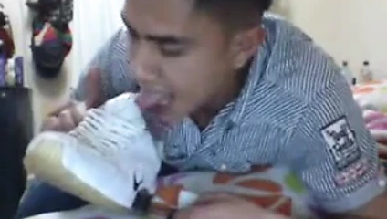 chatroulette male feet - peruvian straight guy