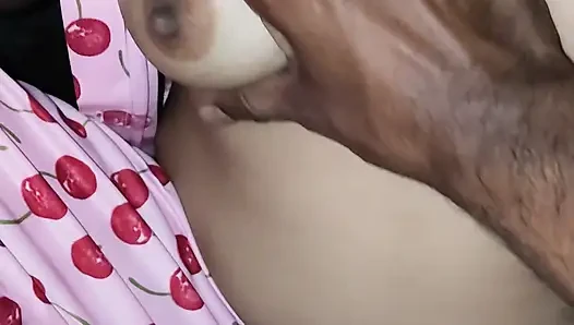 Bhabhi India memberikan blowjob panas untuk devar kami dan devar bercinta dengan baik