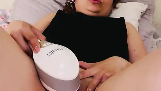 I'm the most slut to come squirting around!!