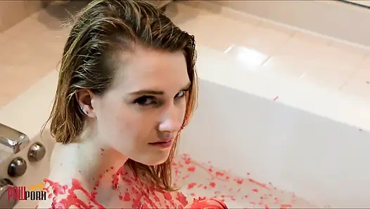 Heißes wachs in einem whirlpool