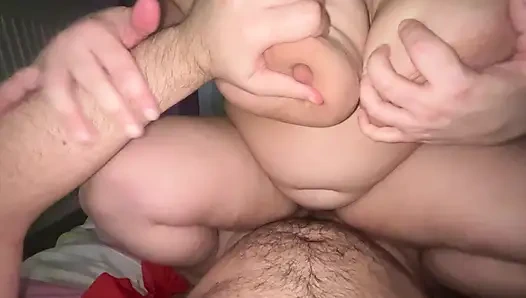 Intensives cowgirlreiten zu schmutzigem orgasmus &creampie-sperma-explosion