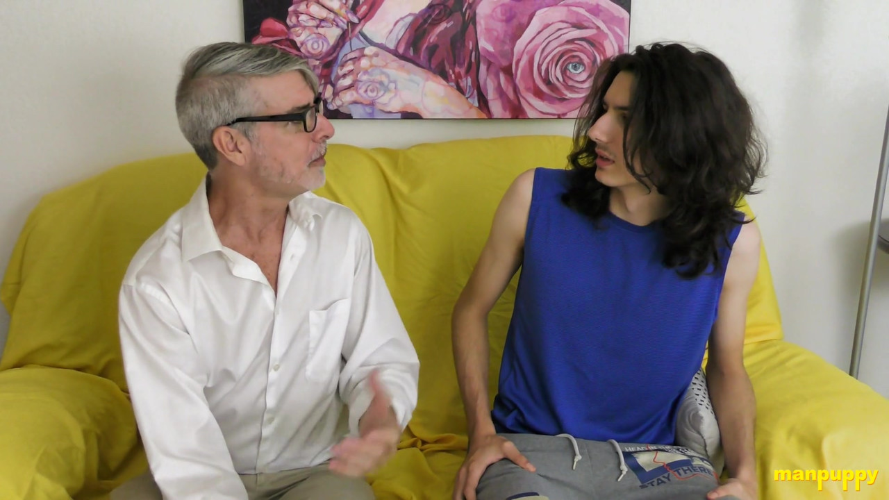 ケイド・シャラメはリチャード・レノックスによって手錠された彼の最初の負荷を手に入れました