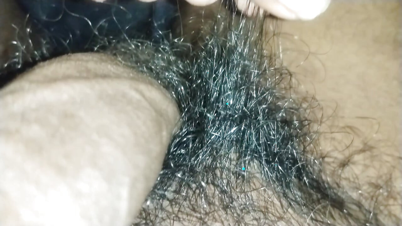 โชว์ควยอย่างเปิดเผย