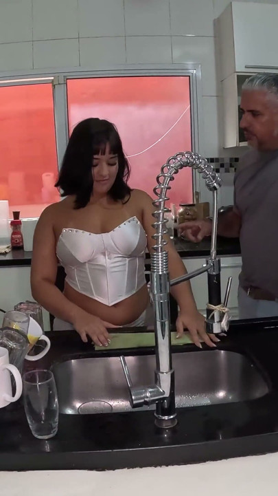 Alex Ferraz Fucking the Young Girl's Ass in the Kitchen - Bruna Valente
