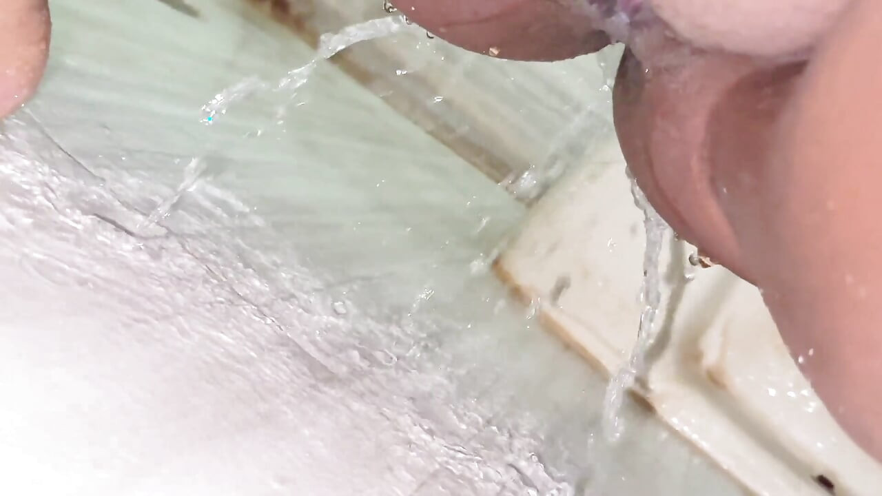 Egypt Hot Stepmom Pee in Toilet After Fucked by Stepson